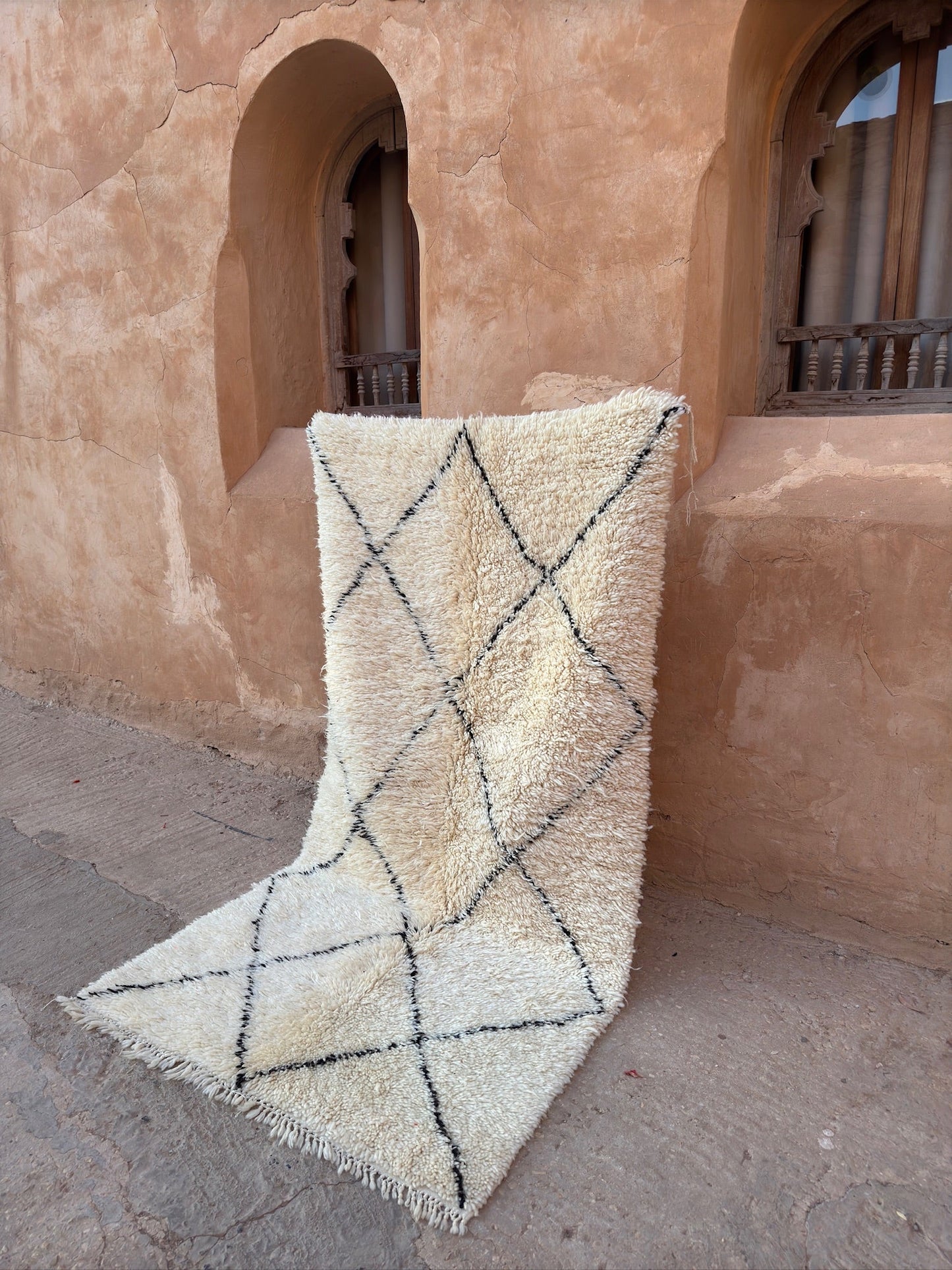 Beni Ouarain Moroccan Rug - Cream/Black - 212cm x 110cm - Rohi Threads