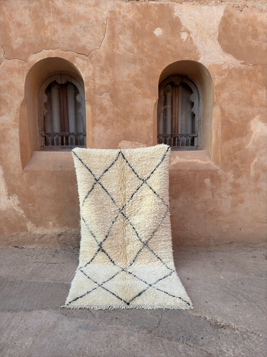 Beni Ouarain Moroccan Rug - Cream/Black - 212cm x 110cm - Rohi Threads