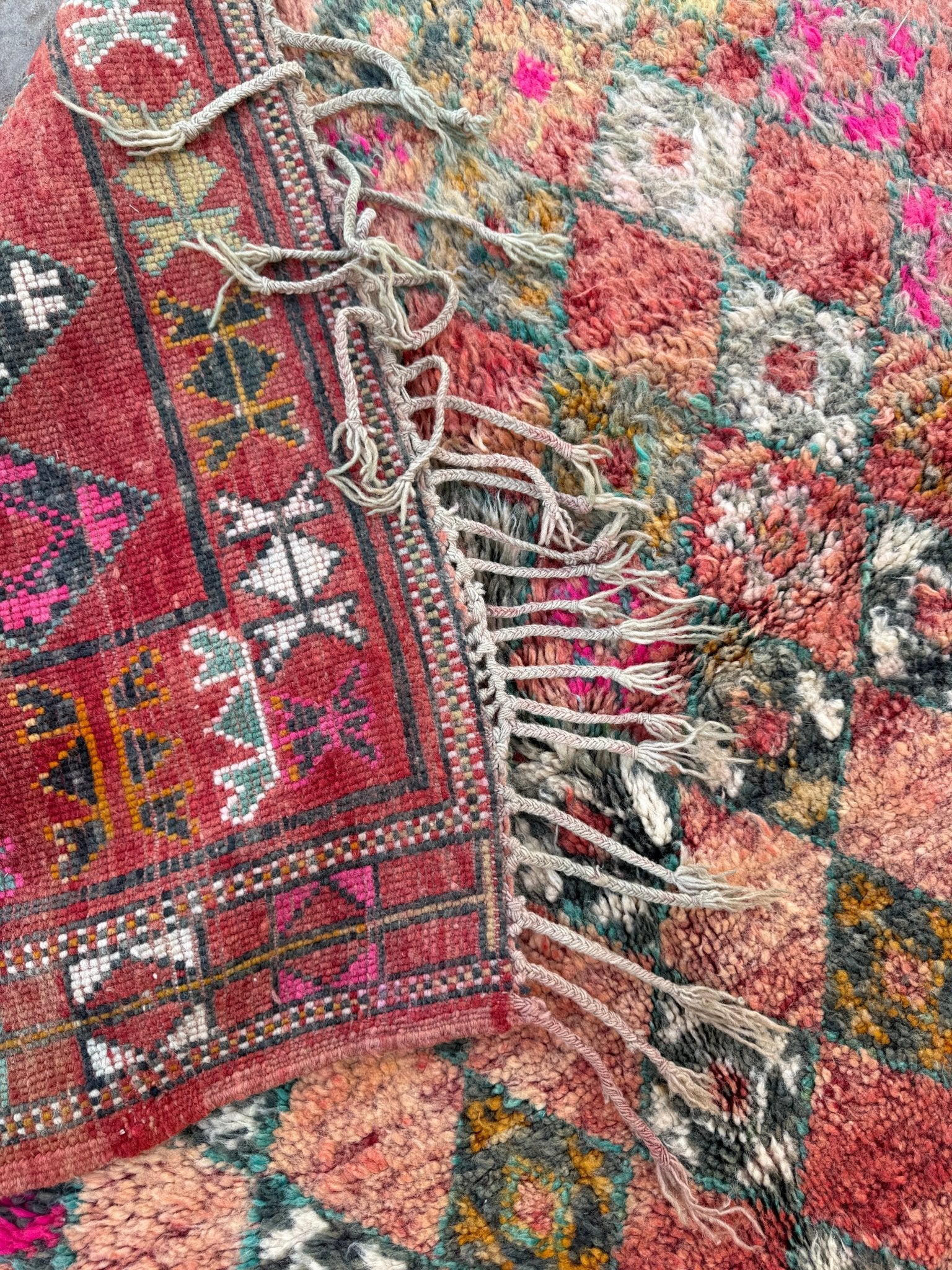 Vintage Morocan Boujaad Rug - 296cm x 175cm - Rohi Threads