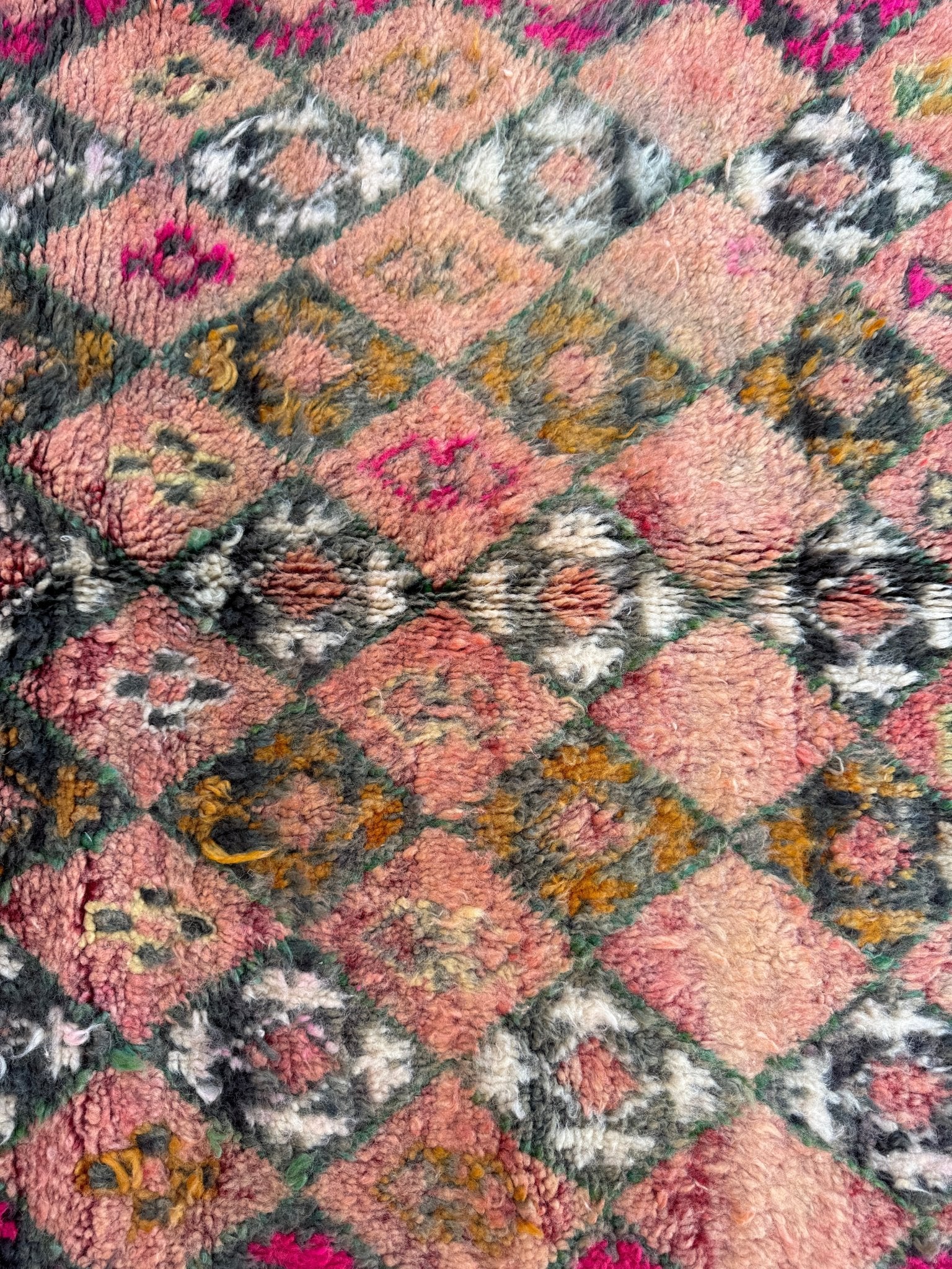 Vintage Morocan Boujaad Rug - 296cm x 175cm - Rohi Threads