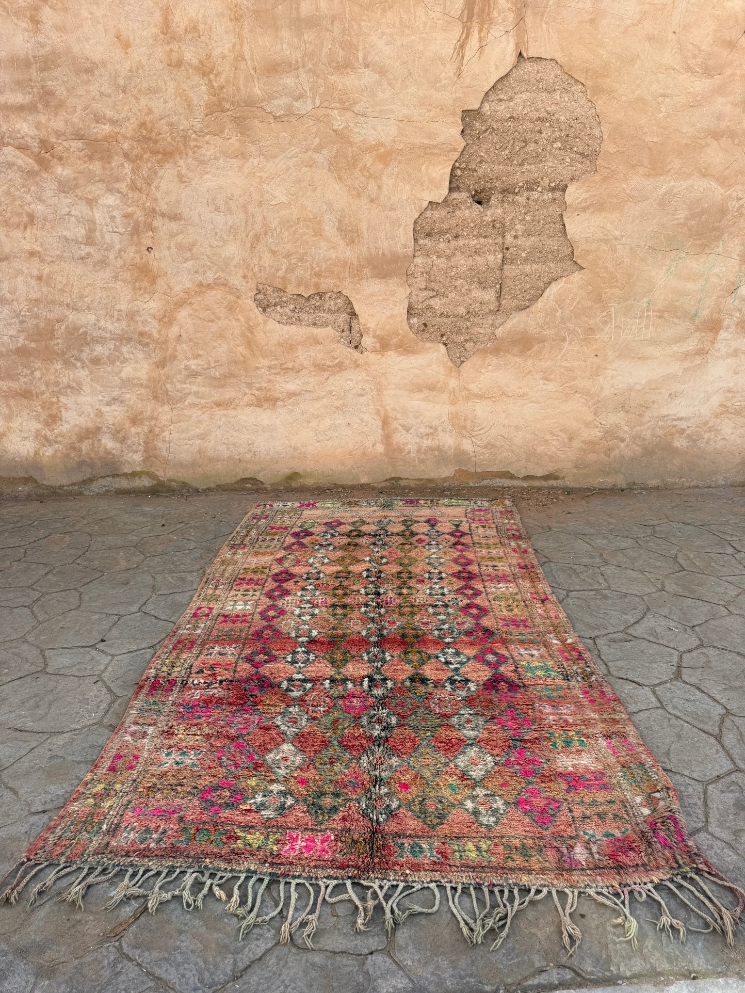 Vintage Morocan Boujaad Rug - 296cm x 175cm - Rohi Threads