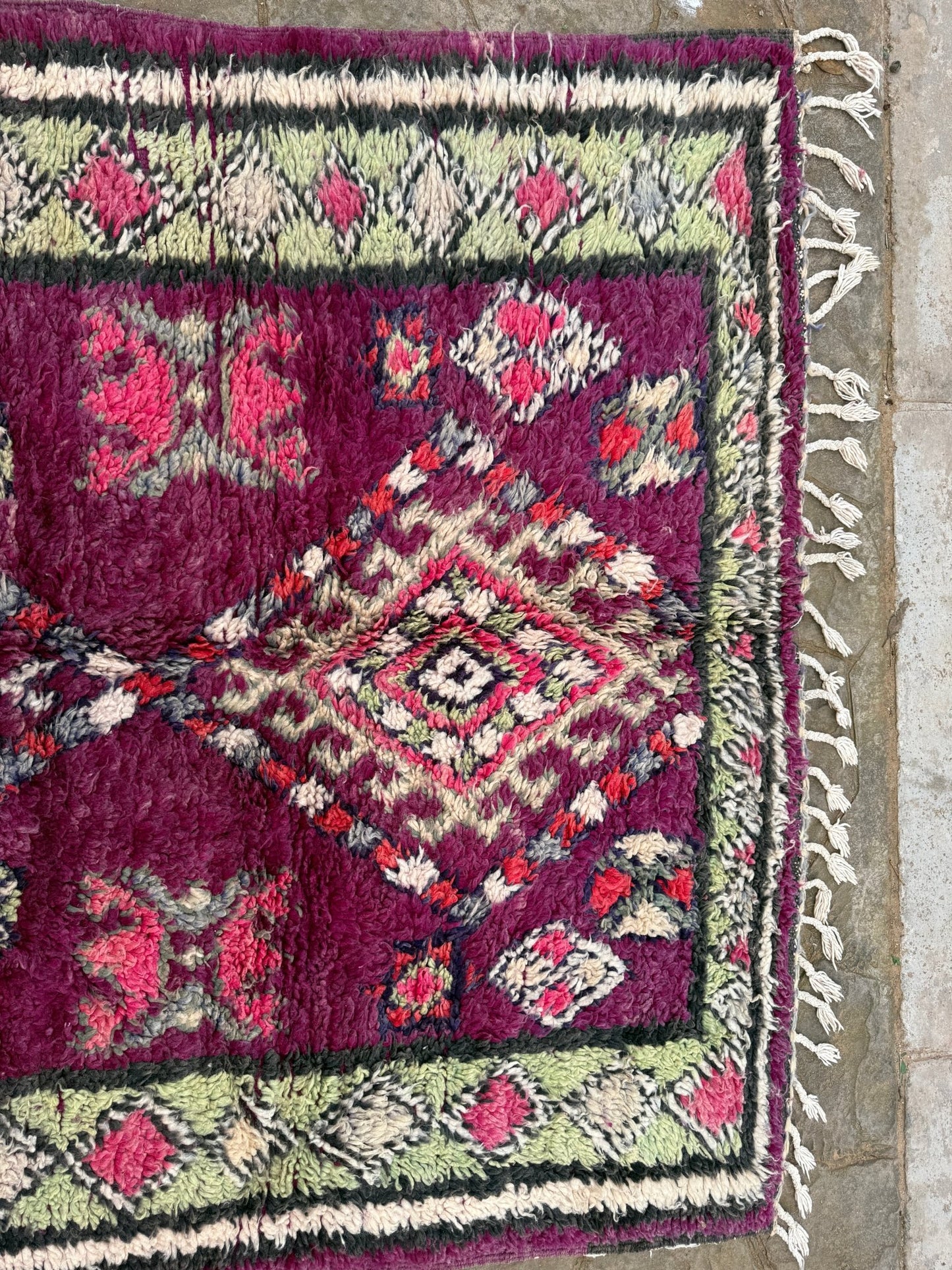 Vintage Morocan Boujaad Rug - 321cm x 182cm - Rohi Threads