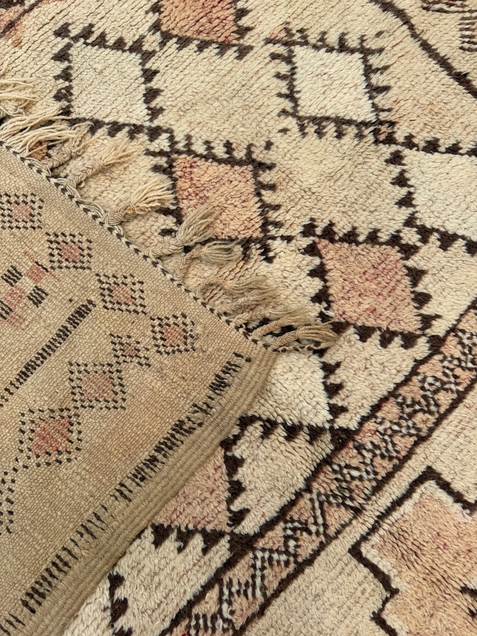 Vintage Morocan Taznakht Rug - 294cm x 167cm - Rohi Threads