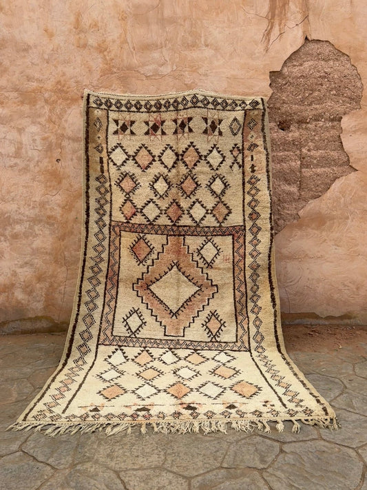 Vintage Morocan Taznakht Rug - 294cm x 167cm - Rohi Threads