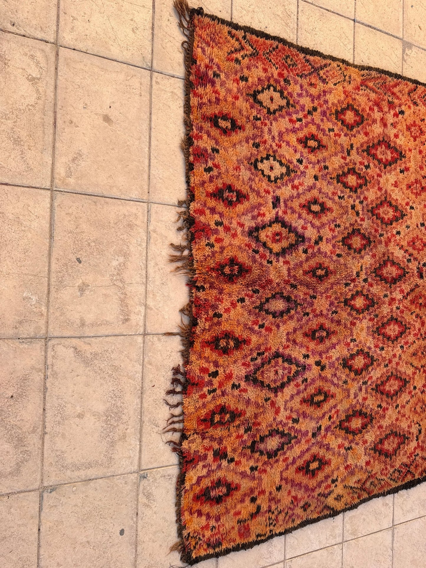 Vintage Moroccan Alajb Beni Mtir Rug - 330cm x 256cm - Rohi Threads
