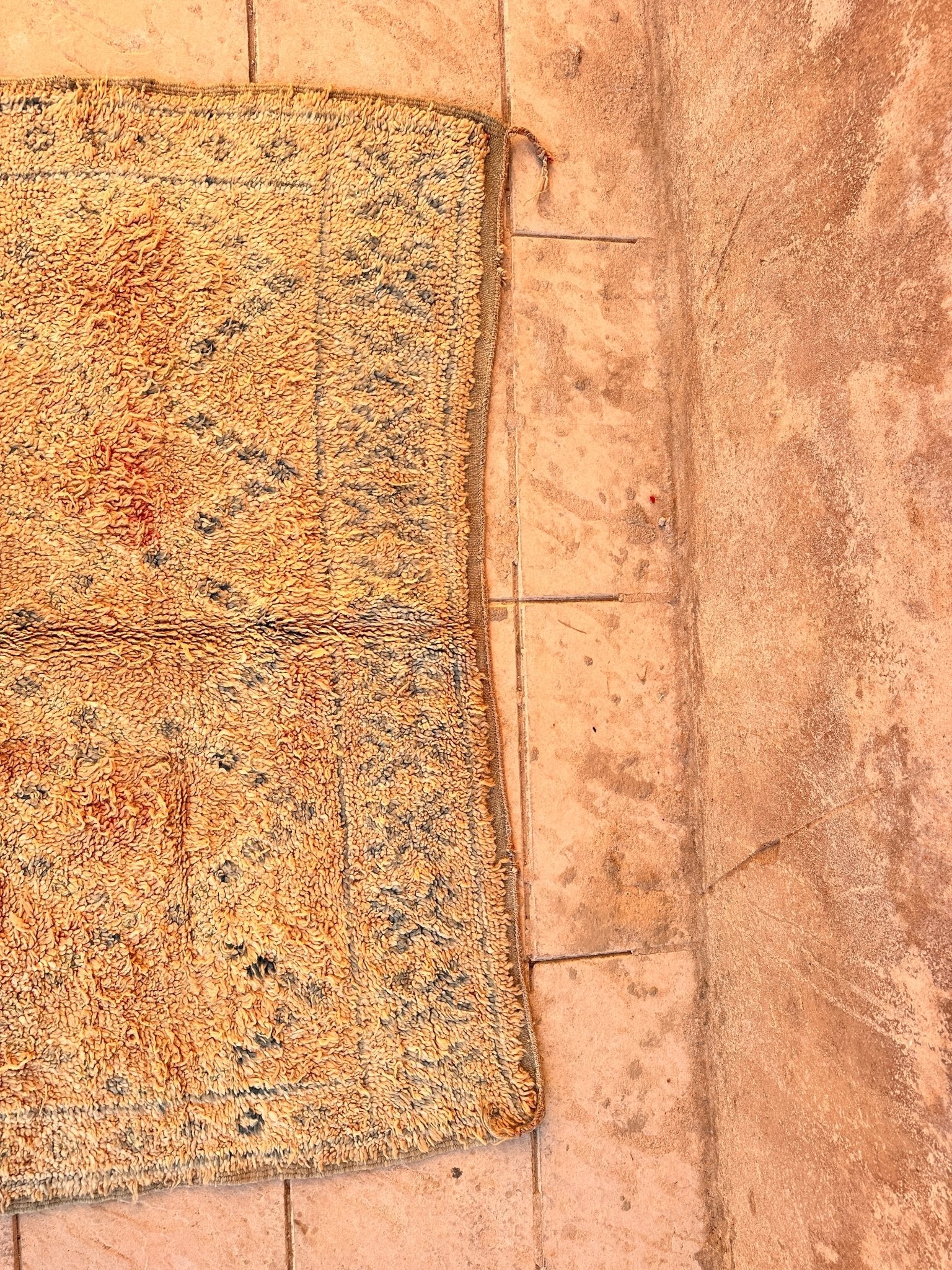 Vintage Moroccan Beni Mguild Rug - 244cm x 170cm - Rohi Threads