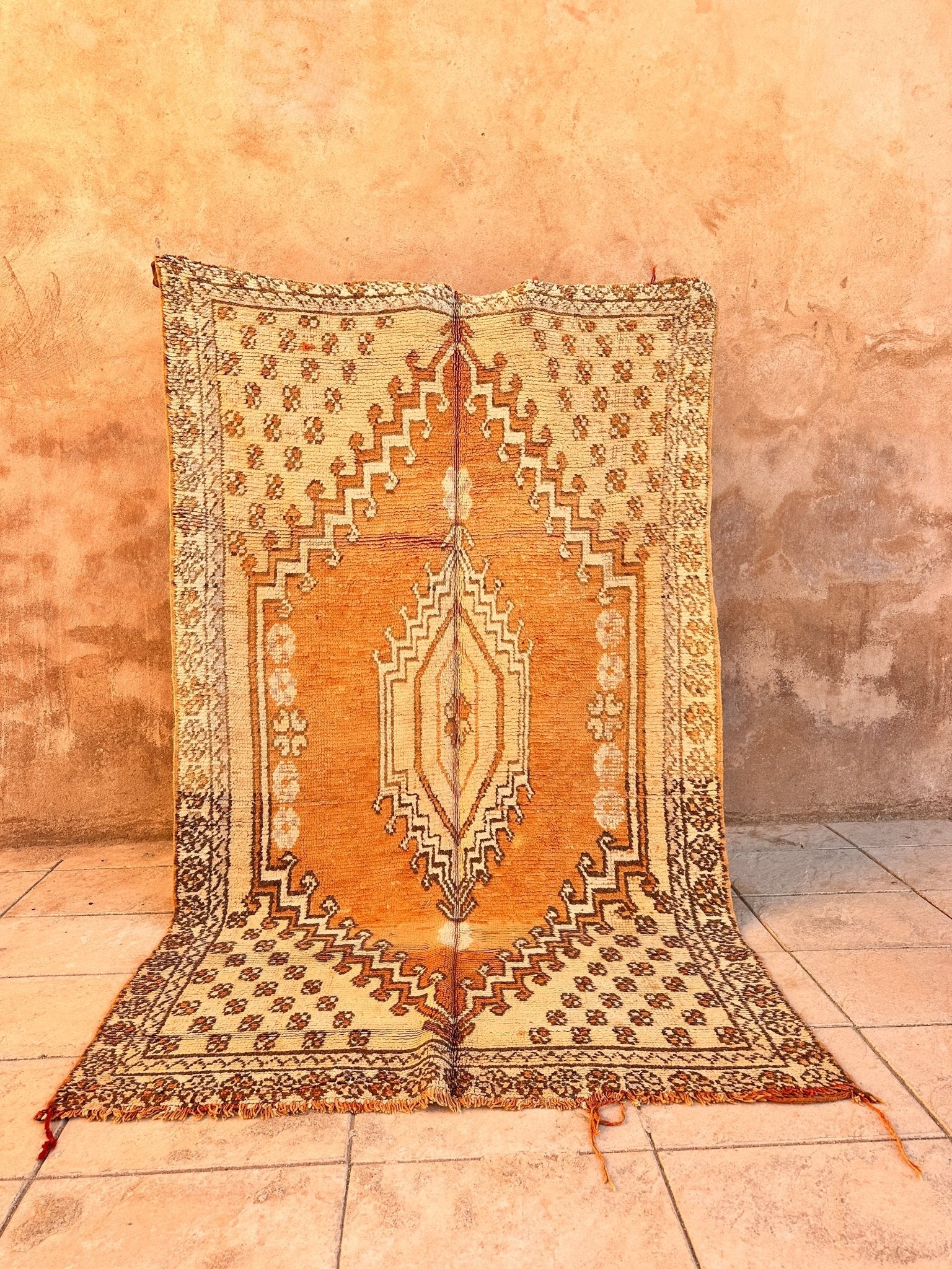 Vintage Moroccan Boujaad Rug - 294cm x 180cm - Rohi Threads