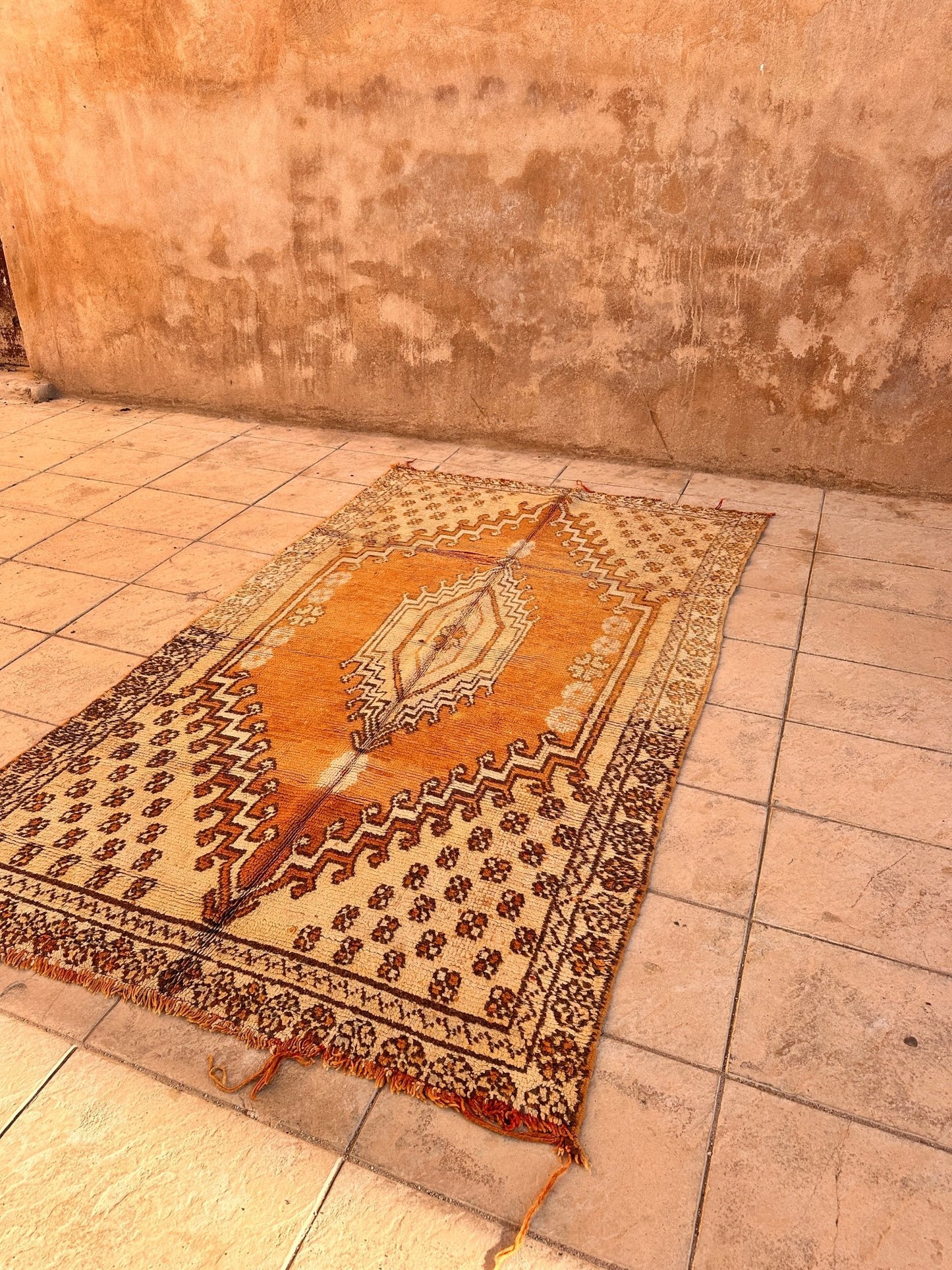 Vintage Moroccan Boujaad Rug - 294cm x 180cm - Rohi Threads