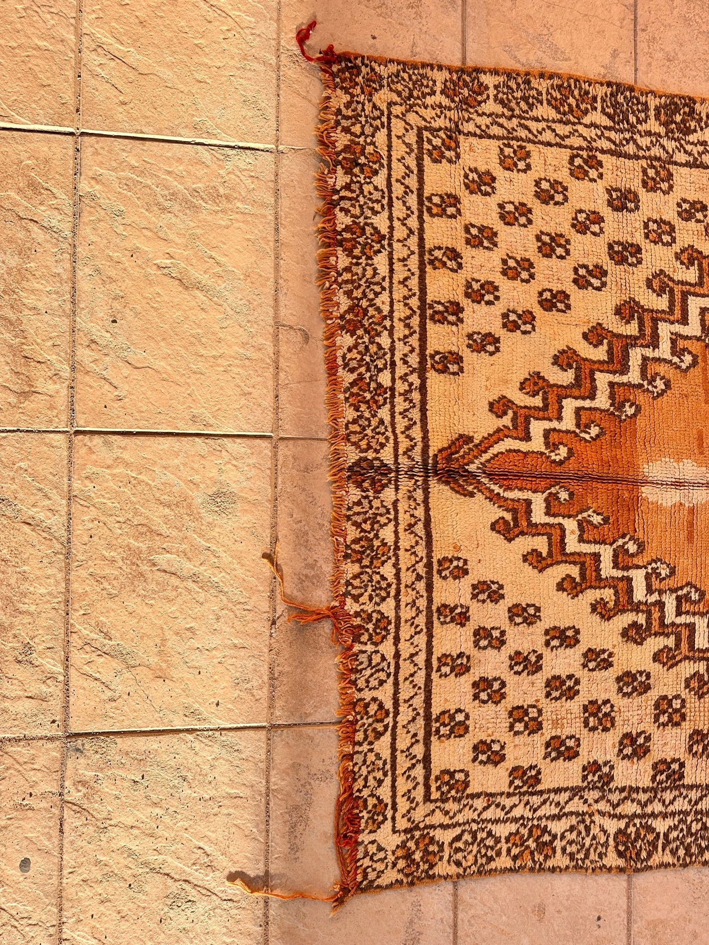 Vintage Moroccan Boujaad Rug - 294cm x 180cm - Rohi Threads