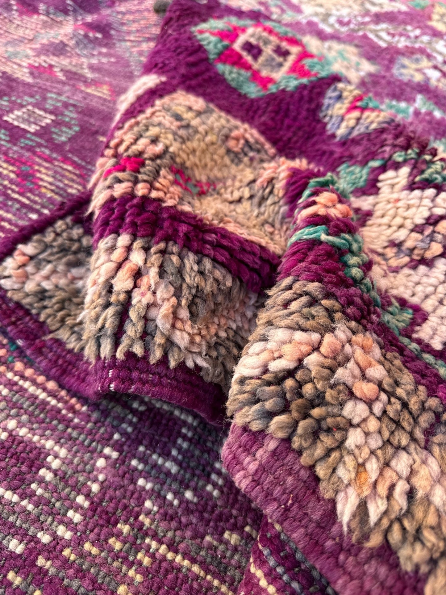 Vintage Moroccan Boujaad Rug - 320cm x 190cm - Rohi Threads