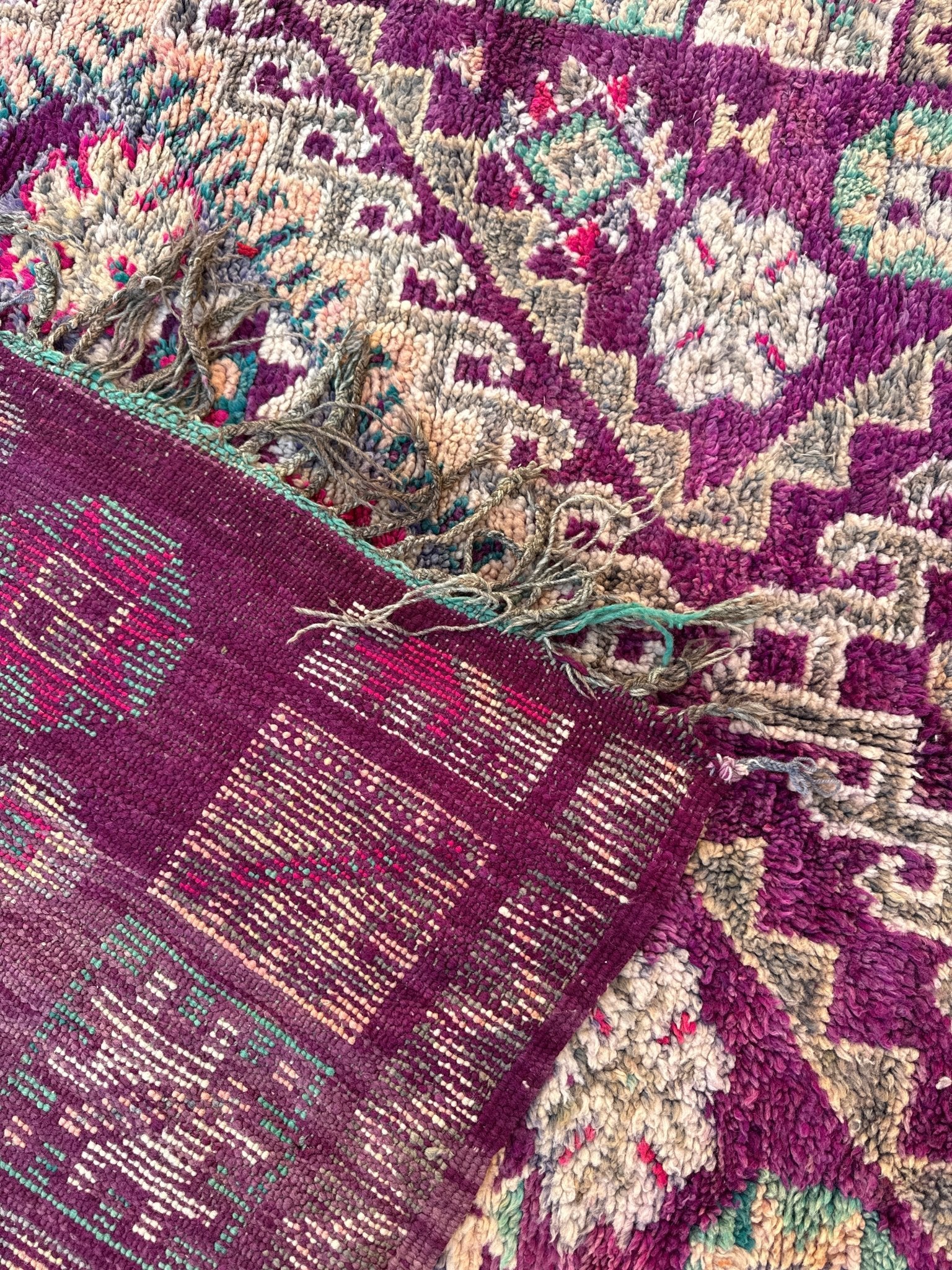 Vintage Moroccan Boujaad Rug - 320cm x 190cm - Rohi Threads