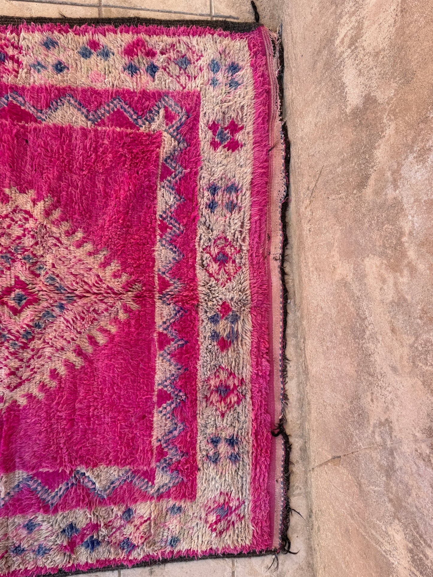 Vintage Moroccan Boujaad Rug - 400cm x 190cm - Rohi Threads