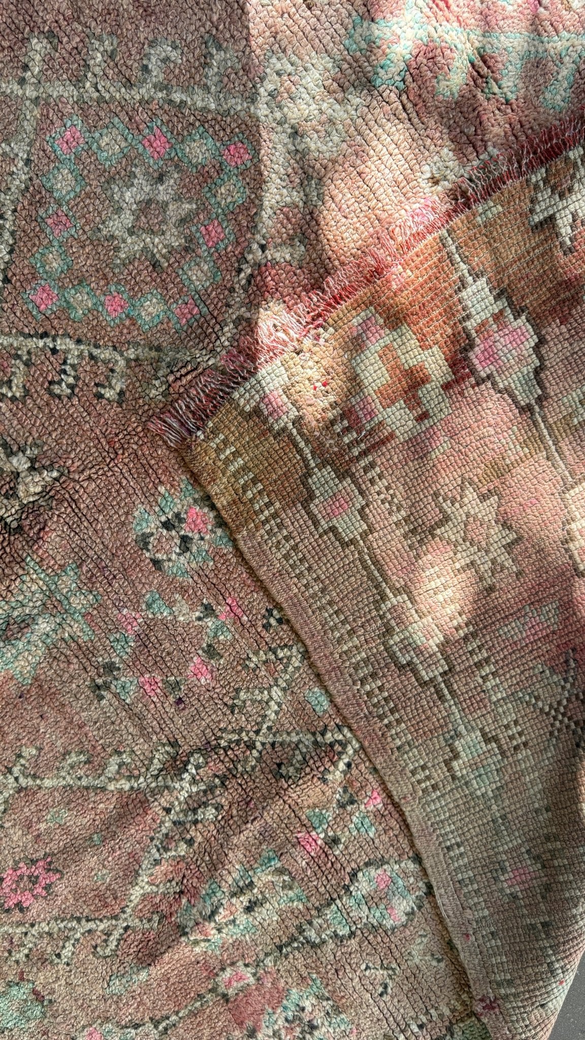 Vintage Moroccan Rug - 220cm x 178cm - Rohi Threads