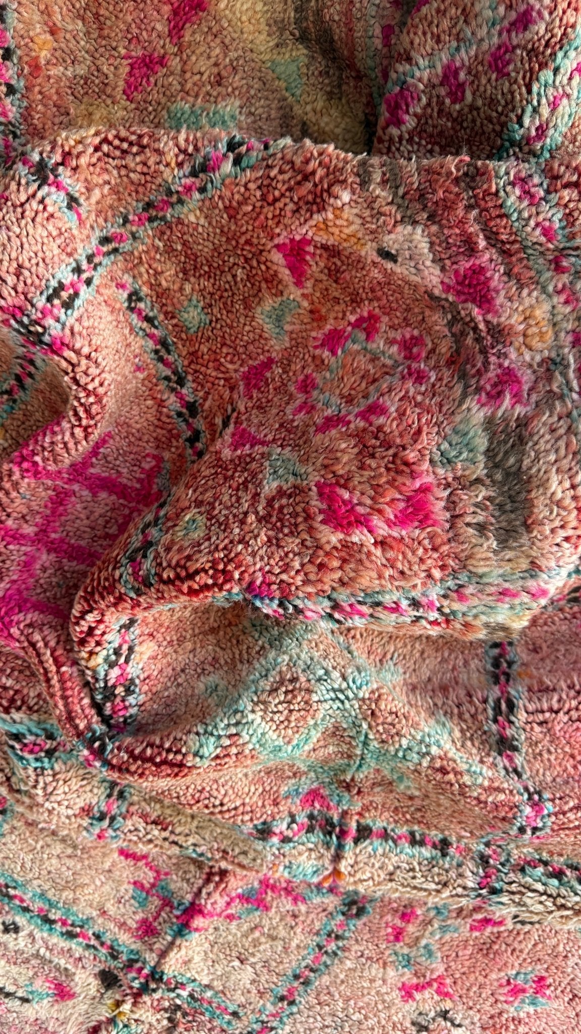 Vintage Moroccan Rug - 280cm x 164cm - Rohi Threads